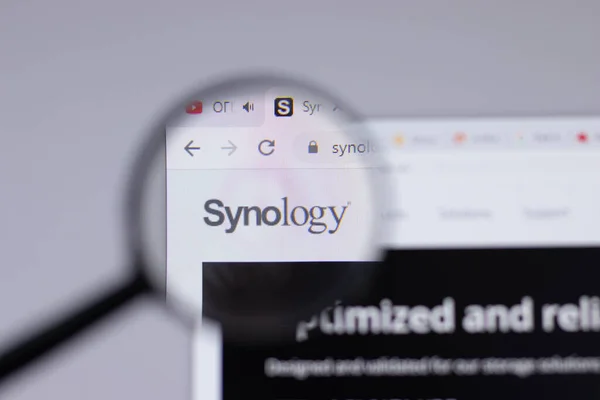 New York Usa April 2021 Synologins Logotyp Närbild Webbsida Illustrative — Stockfoto