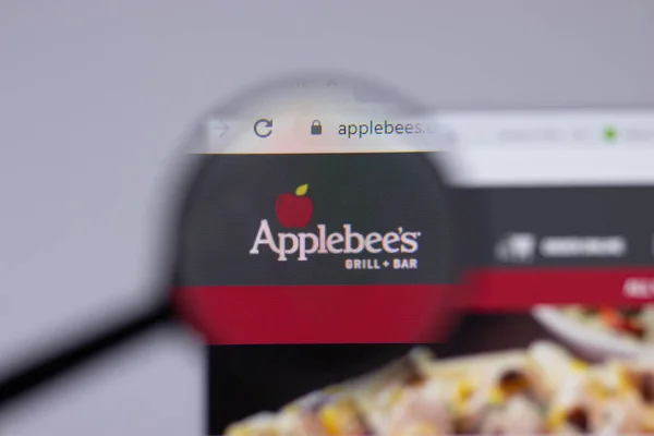 Nueva York Abril 2021 Primer Plano Del Logotipo Applebee Página —  Fotos de Stock