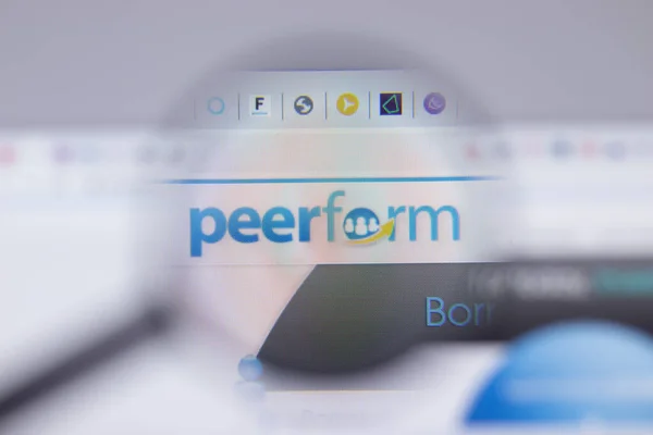 New York Usa April 2021 Peerform Logo Close Website Page — 스톡 사진