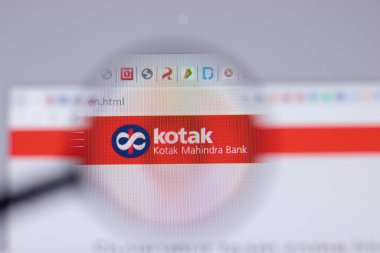 New York, ABD - 26 Nisan 2021: Kotak Mahindra Bank logosu web sitesi sayfasında, İllüstrasyon Editörü