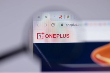 New York, ABD - 26 Nisan 2021: ONEPLUS logosu web sitesi kapanış sayfasında, Illustrative Editorial