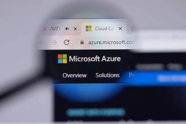 New York, ABD - 26 Nisan 2021: Microsoft Azure logosu web sitesi sayfasında, Illustrative Editorial