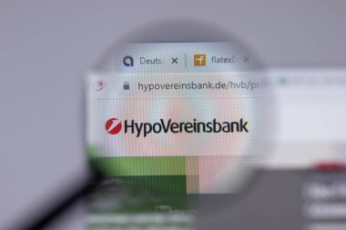 New York, ABD - 26 Nisan 2021: HypoVereinsbank UniCredit Bank AG şirket logosu web sitesi kapanış sayfası, Illustrative Editorial