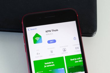 New York, ABD - 1 Haziran 2021: KPN Thuis mobil uygulama logosu telefon ekranında, yakın çekim simgesi, İllüstrasyon Editörlüğü