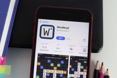 New York, ABD - 1 Haziran 2021: Telefon ekranında Wordfeud mobil uygulama logosu, yakın plan ikonu, İllüstrasyon Editörü