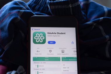 New York, ABD - 1 Haziran 2021: EduArte Mobil Öğrenci uygulaması logosu telefon ekranında, yakın çekim simgesi, İllüstrasyon Editörü