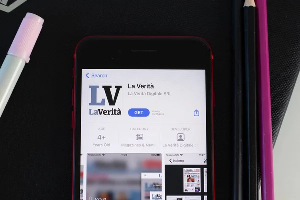 2021年6月1日 美国纽约 手机屏幕上的La Verita移动应用标识 特写图标 说明性编辑 — 图库照片