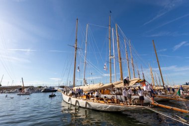 05 OCT 2019 - Saint-Tropez, Var, Fransa - 'Les Voiles de Saint-Tropez' yat yarışlarının 2019 sayısında limanda yelkenliler