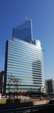 9 OCT 2018 - La Savunma kuleleri ve ufuk çizgisi - Paris, Fransa