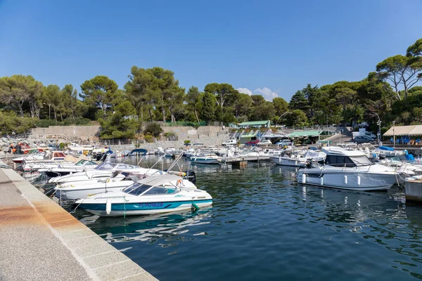 Sep 2019 Dramont Saint Raphael Var França Poussai Harbor — Fotografia de Stock