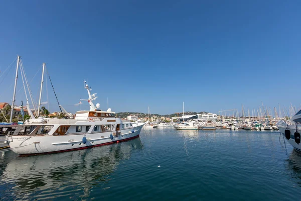 Sep 2019 Cannes Alpes Maritimes France Yacht Dans Port — Photo