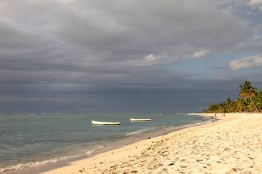 Sahilde fırtına - Mauritius