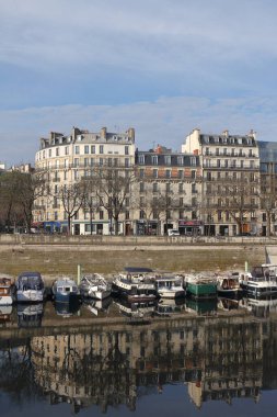 Arsenal Limanı - Paris - Fransa