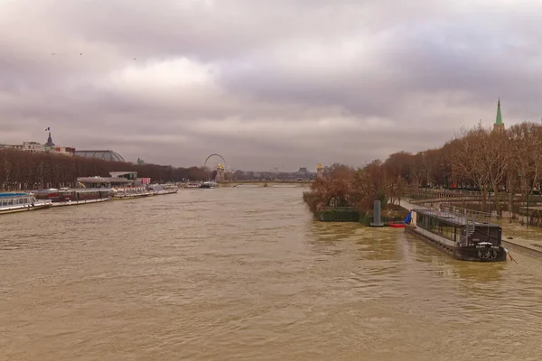 Jan 2018 Paris França Rio Sena Inunda Estoura Suas Margens — Fotografia de Stock