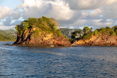 Saint Lucia, Batı Hint Adaları - Castries körfezi girişi