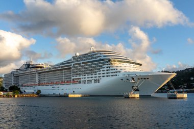 06 JAN 2020 - Castries, Saint Lucia, West Indies - Limandaki MSC Preziosa yolcu gemisi