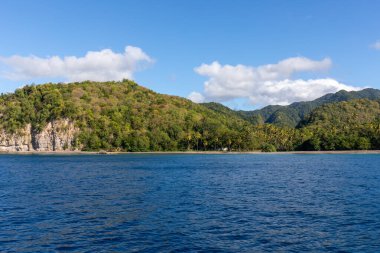 Saint Lucia, Batı Hint Adaları - Güneybatı kıyısında küçük Karayip plajı