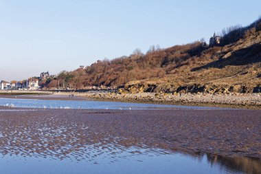 Villers-sur-Mer, Normandiya, Fransa 'da deniz çekildiğinde