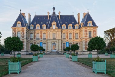 Parktaki Sceaux kalesi - Fransa