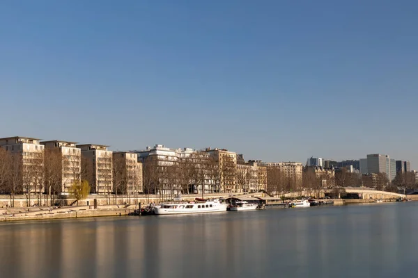 2019年2月27日 フランス シテとリヨンの間のセーヌ河岸 — ストック写真