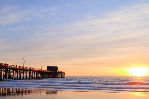 Newport Beach Pier Naplementekor Usa — Stock Fotó