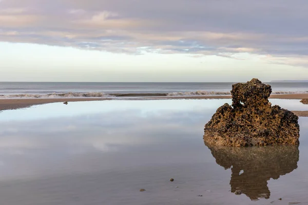 Villers Sur Mer Normandy France Rocks Beach Low Tide Black — стокове фото