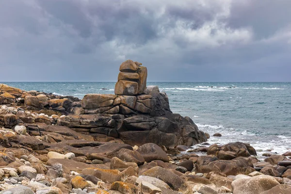 Granitsten Mot Havet Ile Batz Roscoff Finistere Bretagne Frankrike — Stockfoto