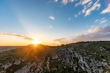 Günbatımı Luberon dağları üzerinde, Provence, Güney Fransa