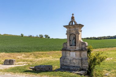 Fransa 'nın güneyindeki Murs, Provence köyünde hatiplik