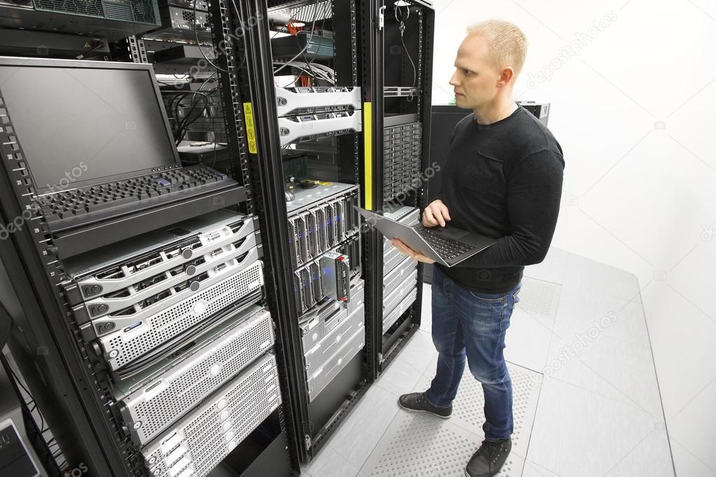 It consultant monitors servers in datacenter