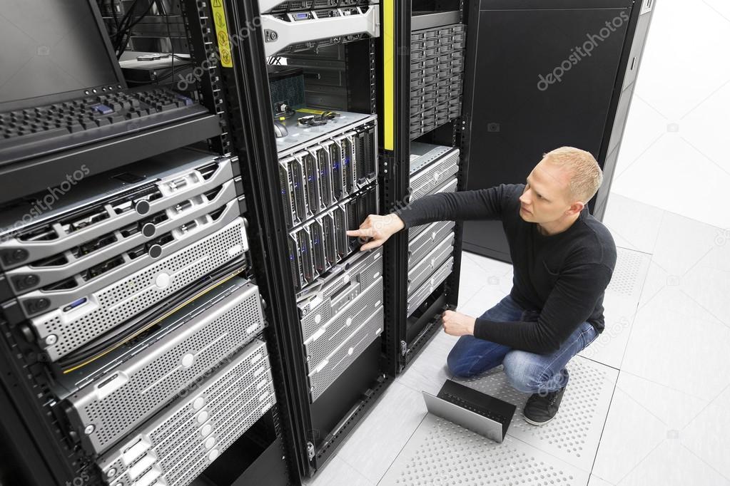 It consultant monitors servers in datacenter