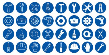 DIY projeleri ve atölyelerinde inşaat ve bakım temaları için ideal mavi arkaplan üzerine kurulmuş beyaz araç ve ekipman simgelerinin bir koleksiyonu.