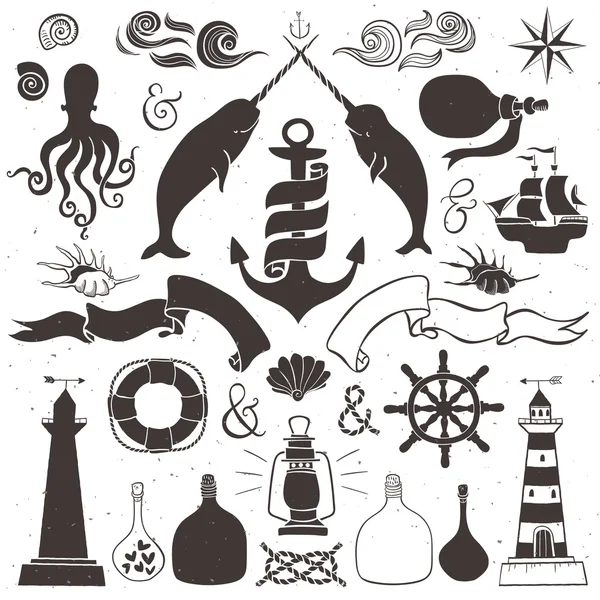 Vintage hand drawn elements in nautical style — Stock Vector