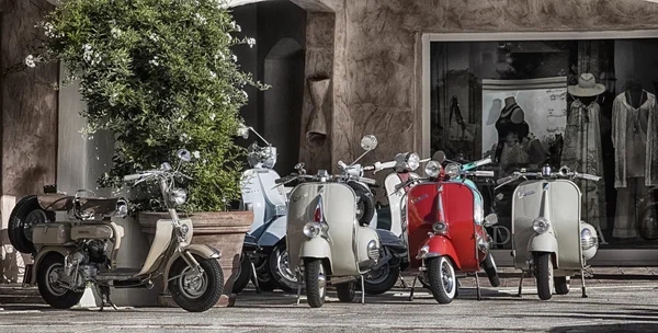 Piaggio Vespa sprint vintage motor scooter motorfiets motor — Stockfoto