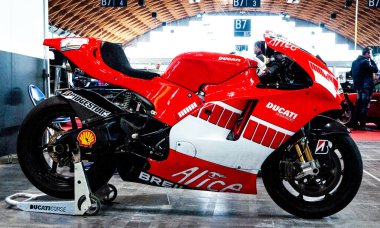 Bangkok Tayland - 11 Aralık 2017: Ducati Desmosedici GP Superbike Motor Fuarı 2017