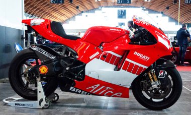Bangkok Tayland - 11 Aralık 2017: Ducati Desmosedici GP Superbike Motor Fuarı 2017