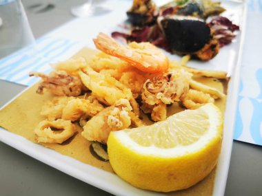 Aperatif, balığın üst görüntüsü.