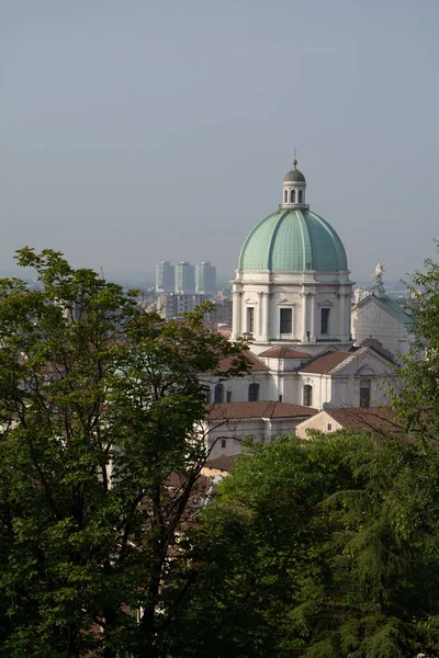 Katedralen Eller Duomo Nuovo Och Gamla Katedralen Eller Duomo Vecchio — Stockfoto