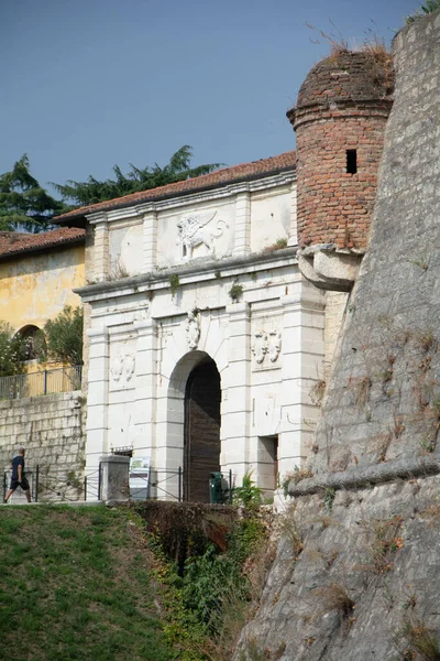 Главный Вход Замок Брешиа Castello Brescia Сокол Италии Falcone Italia — стоковое фото