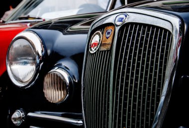 Eski model araba logosu Lancia