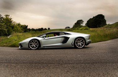 Manzara lamborghini aventador