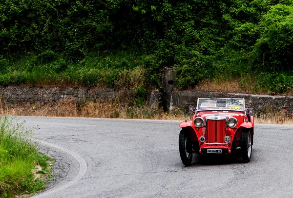 Old car MG  TB  1939  mille miglia 2015 — Stock Photo, Image