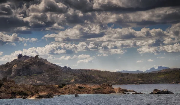 Sardinië landschap dragen rock palau — Stockfoto