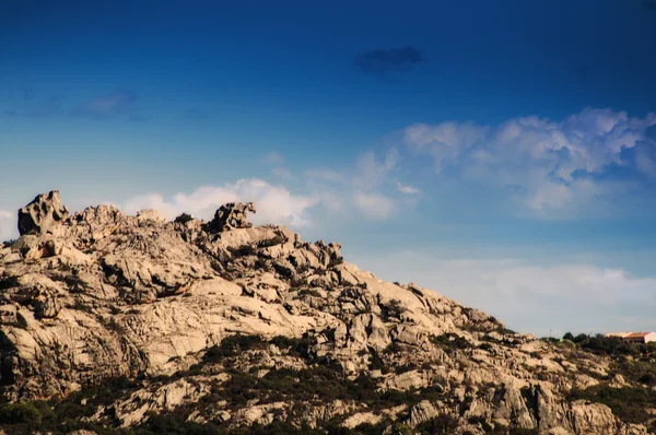 Sardinië landschap dragen rock palau — Stockfoto