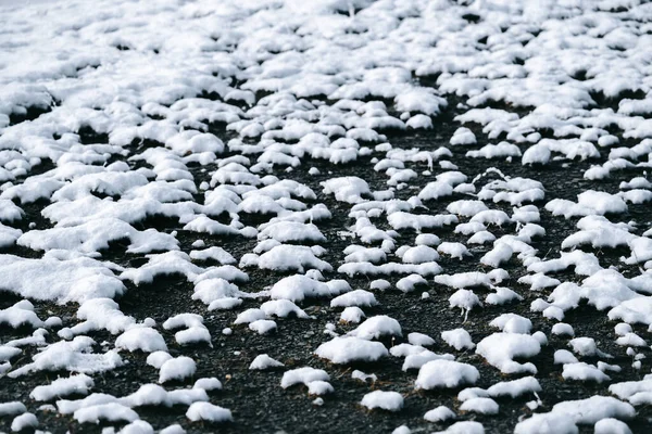 Stenen Rotsen Gevuld Met Puur Witte Sneeuw Van Een Recente — Stockfoto