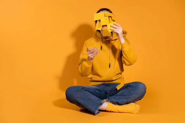 Burnout profesional, stres înainte de examene, concept. Multitasking în studenți . — Fotografie, imagine de stoc