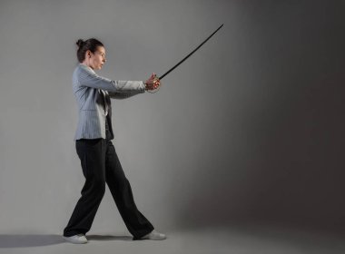 Agresif müzakereler, iş iletişimi ve kriz yönetimi sanatı.