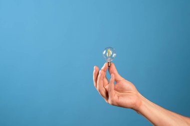 Küçük bir fikir al ve büyük, yeni ve yenilikçi bir şey yarat..