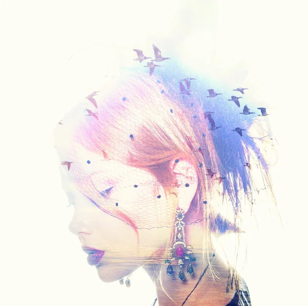 Womans head and birds flying, double exposure, freedom and liberty  background. Beauty is a gift from nature, — Stock Photo, Image