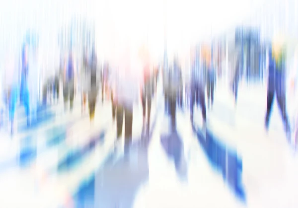 Immagine astratta di uomini d'affari che camminano per strada e sfondo del paesaggio urbano — Foto Stock